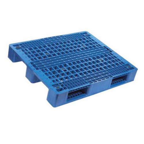 Racking Plastic Pallets in Mamit